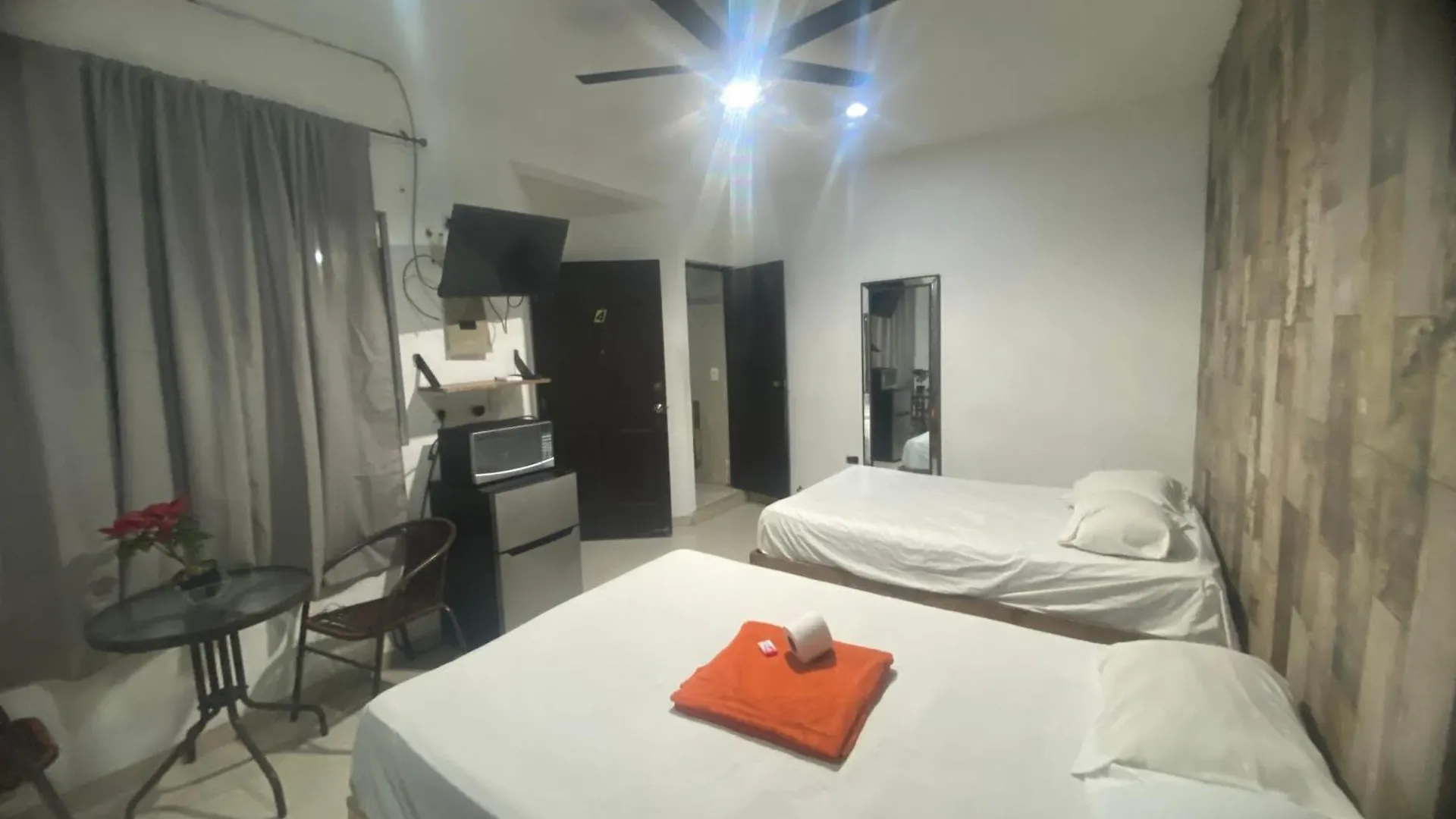 Casa Los 3 Garcia Playa del Carmen Mexico